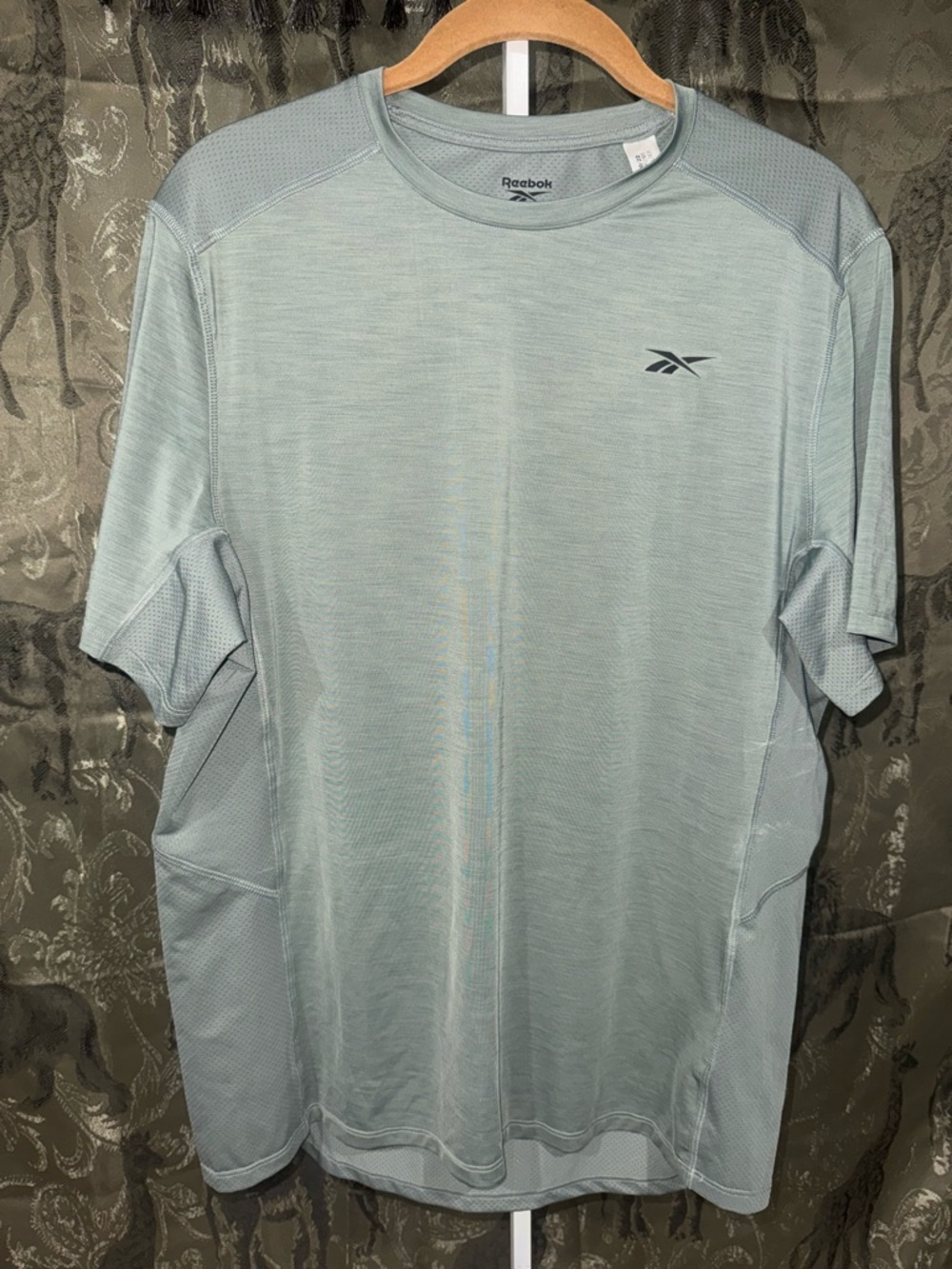 Reebok Men’s Sage Green Short Sleeve Athletic Tee
